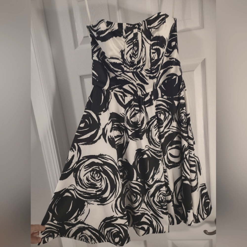 White House Black Market Dress